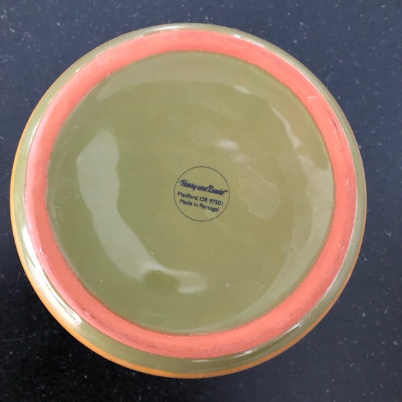 EUC Mexican inspired terra-cotta salsa and/or guacamole serving dish with ladle. - Picture 8 of 8